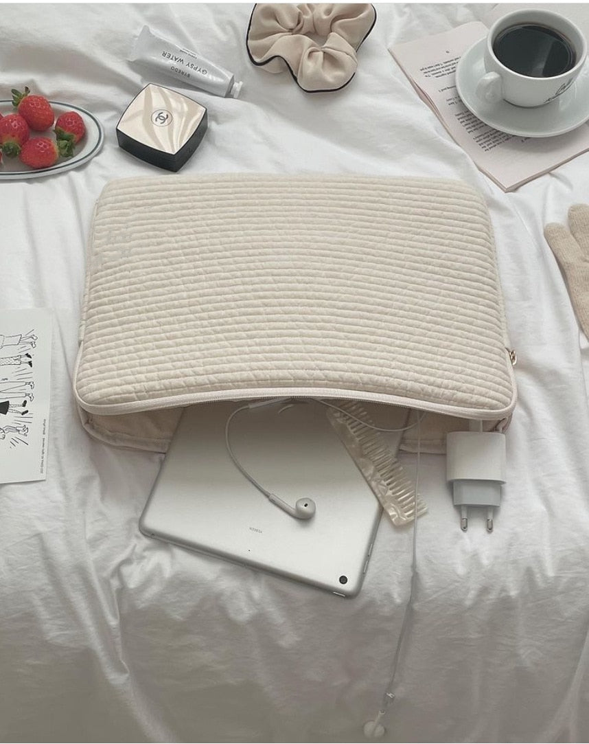 Black&White-Stylish Fabric Style Laptop/iPad Sleeve
