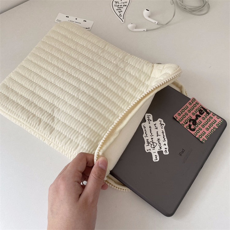 Black&White-Stylish Fabric Style Laptop/iPad Sleeve