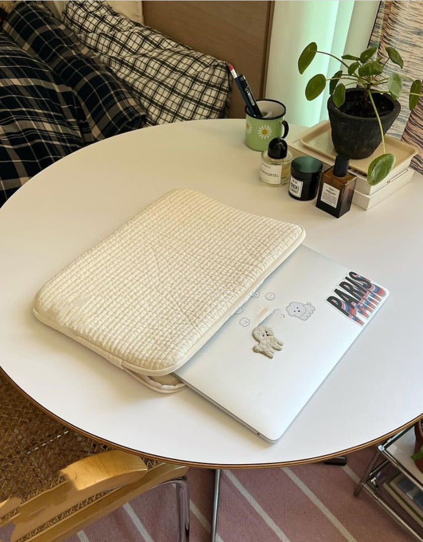 Black&White-Stylish Fabric Style Laptop/iPad Sleeve