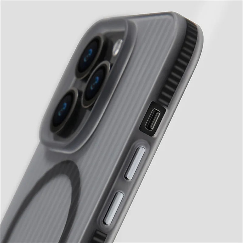 Geometric Stripes MagSafe Case