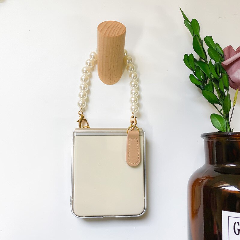 Luxury Pearl Chain Z Flip Case