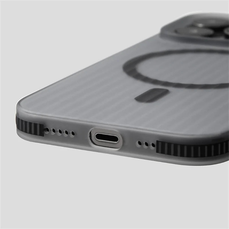 Geometric Stripes MagSafe Case